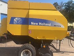 New Holland BR7070