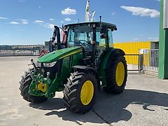 John Deere 5090M