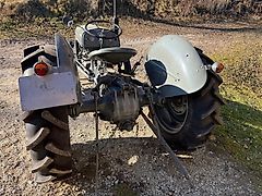 Massey Ferguson TE20