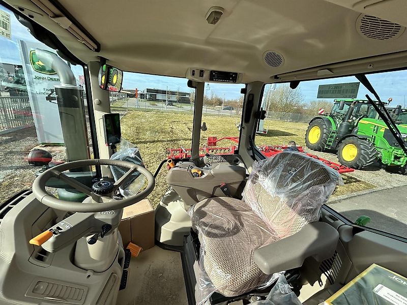 John Deere 6M 150 DEMO