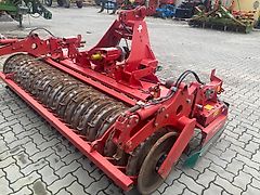 Kverneland NG-M 101 mit Kerner Walze