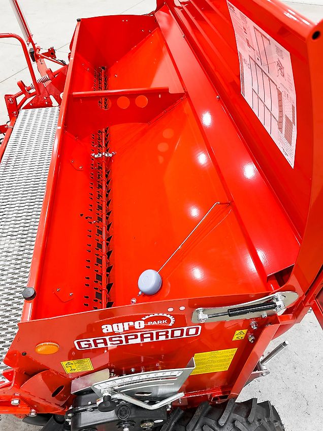 Gaspardo Nina 300 seed drill, 3 m working width, 500 liter seed hopper, 12 cm row spacing, track eradicator