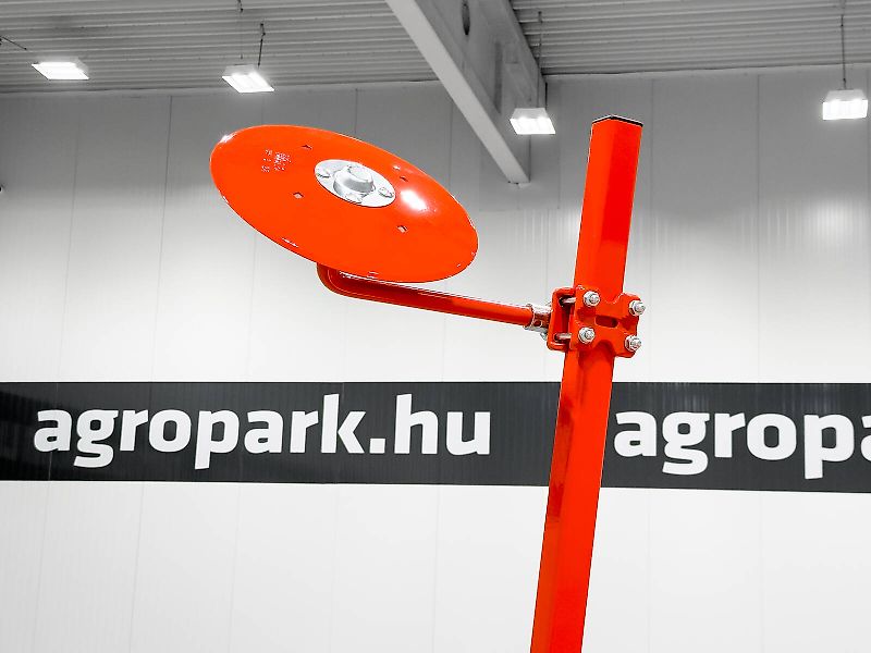 Gaspardo Nina 300 seed drill, 3 m working width, 500 liter seed hopper, 12 cm row spacing, track eradicator