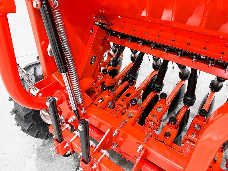 Gaspardo Nina 300 seed drill, 3 m working width, 500 liter seed hopper, 12 cm row spacing, track eradicator