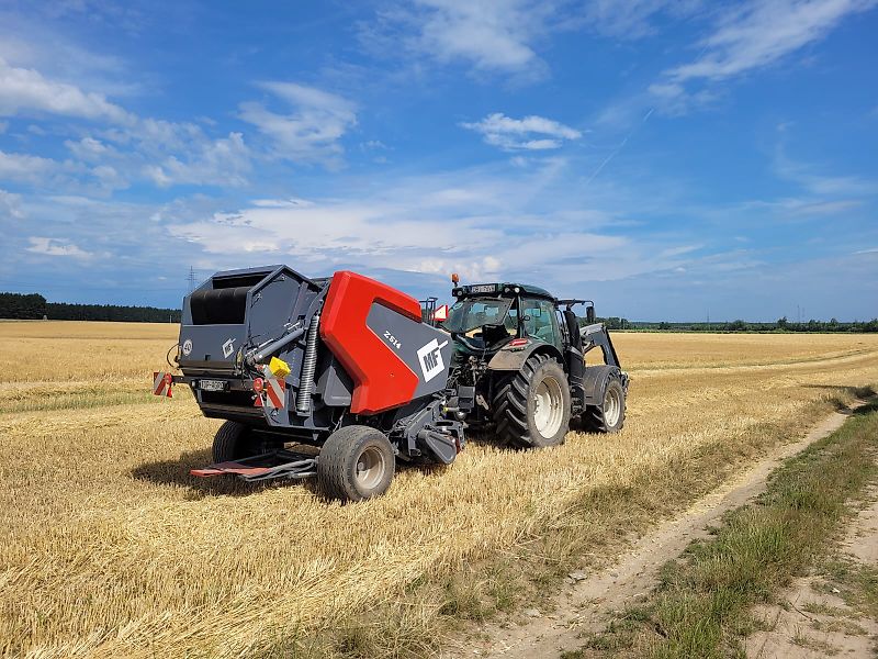 Metal-fach Variable Rundballenpresse Z514 RN