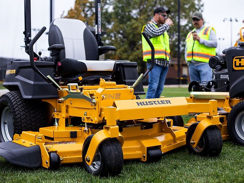 Hustler X-One 54&#34; RD Zero-Turn Aufsitzmäher