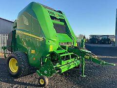John Deere V451M
