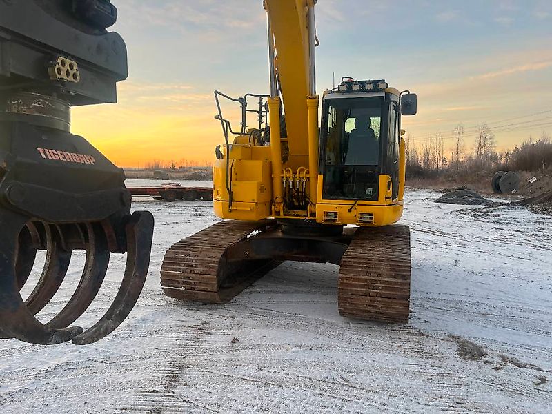 Komatsu PC 228 USLC-11