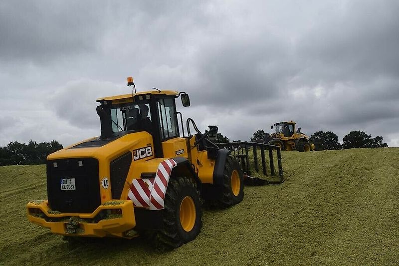 New Holland Silagegabel Grüngutgabel Radlader Volvo New Holland JCB