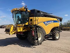 New Holland CX 8070
