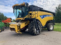 New Holland CX 8070