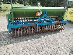 Amazone Amazone Saatkasten 30 Reihen mit Fahrgassenschaltung 24 reihig mit Drillpaker 550 mm und Krümlerwalzen zur Saatgutabdeckung Amazone D9 Saatkasten 30 reihig