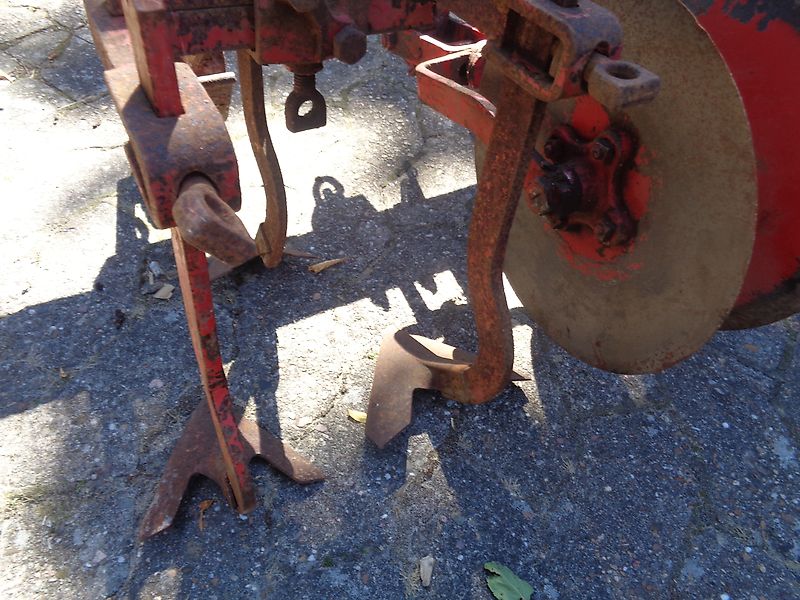 Rau Hackgerät 6 reihig mit Exaktsteuerung Hackschutzscheiben je Reihe 3 Hackschare alleArbeitswerkzeuge Stufenlos Verstellbar