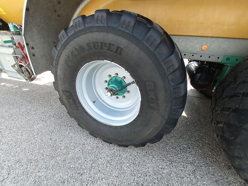 Zunhammer Zunhammer Pumptankwagen SKE 18,5 PUD mit Dreipunkt, 24m Vogelsang Schleppschlauch und 12m Zunhammer Farmland Fix Schleppschuh