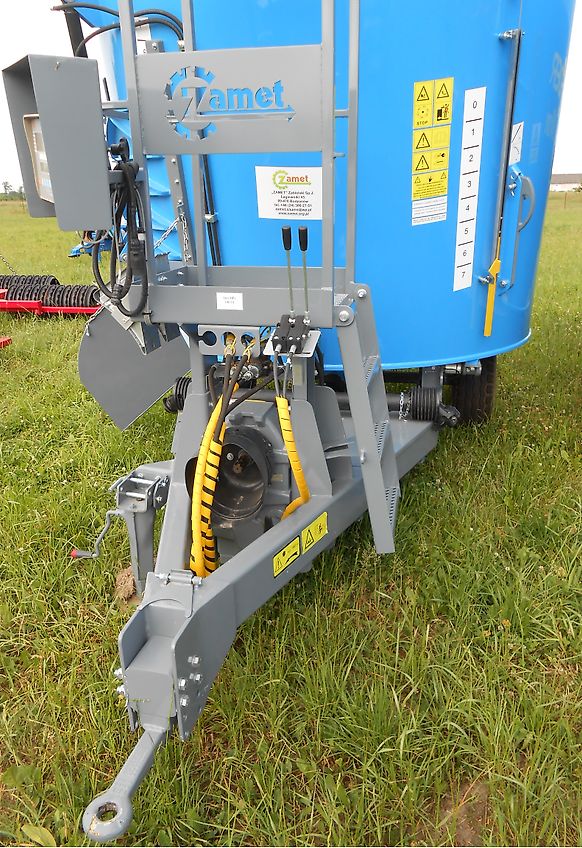 ZAMET FIDER Wóz paszowy FIDER 11 m3 / Futtermischwagen FIDER 11m3 / Carro de alimentacion FIDER 11m3