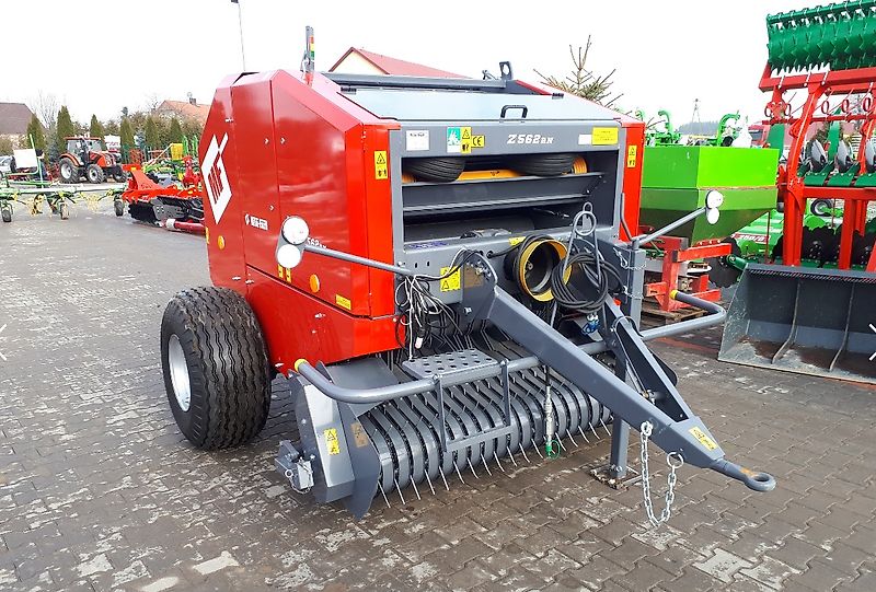 Metal-fach / Ballenpresse Z 562/ Prasa Belująca Z 562 / Prensa de embalar