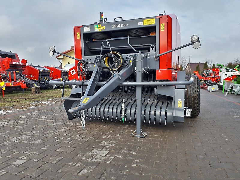 Metal-fach / Ballenpresse Z 562/ Prasa Belująca Z 562 / Prensa de embalar