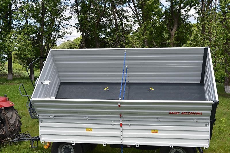 Kobzarenko 2-Achs Dreiseitenkipper 2 TSP21T inkl. Aufsatzbordwände 800 mm