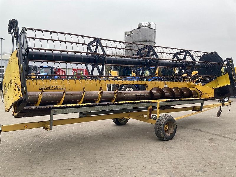 New Holland 24FTVF Varifeed 7.32m
