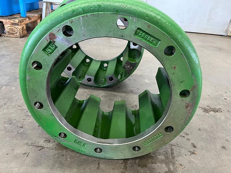 John Deere Spurverbreiterung / Nabenring/ VA / John Deere / L158296 219 mm