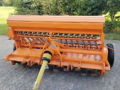 Howard Howard HA20 WU Direktsaatkombination 205 cm Arbeitsbreite Howard Sämavator mit 14 Breitsaatscharen oder Reihensaatausläufen 14,5 cm Fräßrotor mit Aufbaudrille und Pakerwalze zur Saatgutfixierung