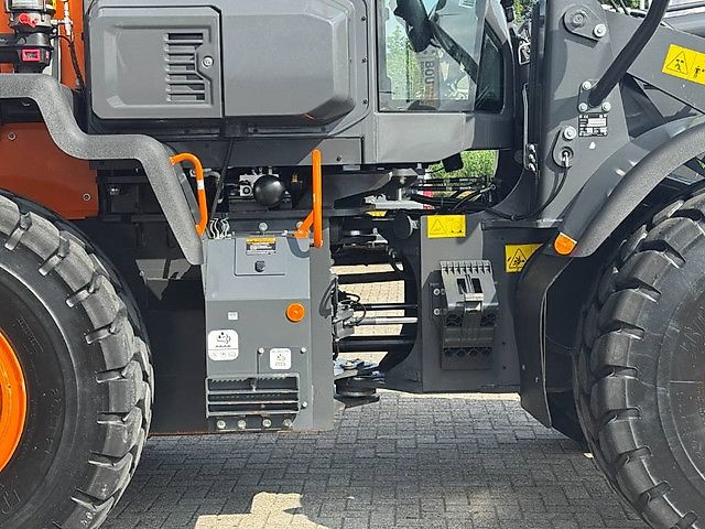 Doosan DEVELON /DL200-7, central lubrication, 2022