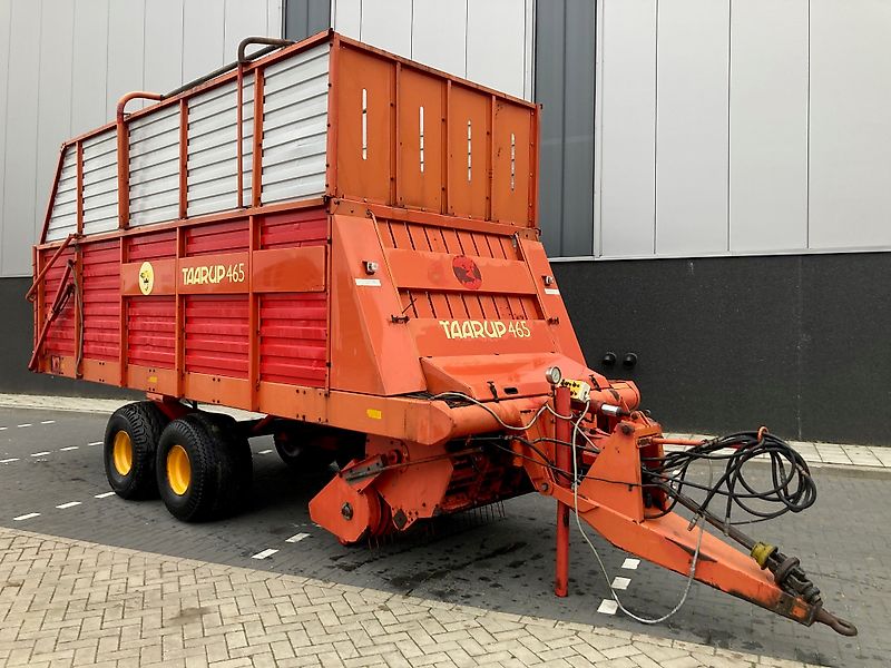Taarup 465 opraapwagen