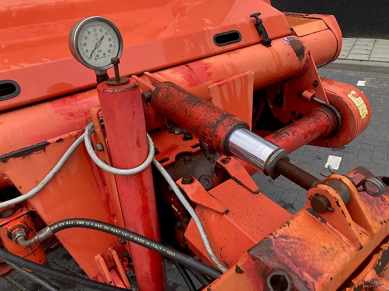 Taarup 465 opraapwagen