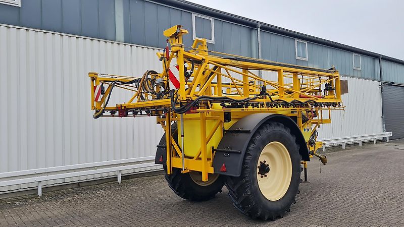 Dubex Vector 3200 Liter 27m, 2x 210 Liter Pumpe, 9 Teilbreiten, Spraycontrol S, mit TÜV