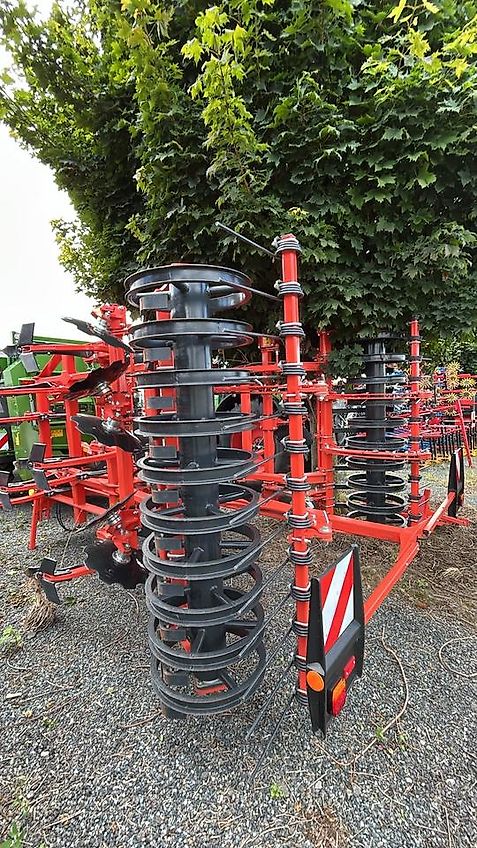 Kubota CU3401/Kverneland Enduro 4000F Grubber