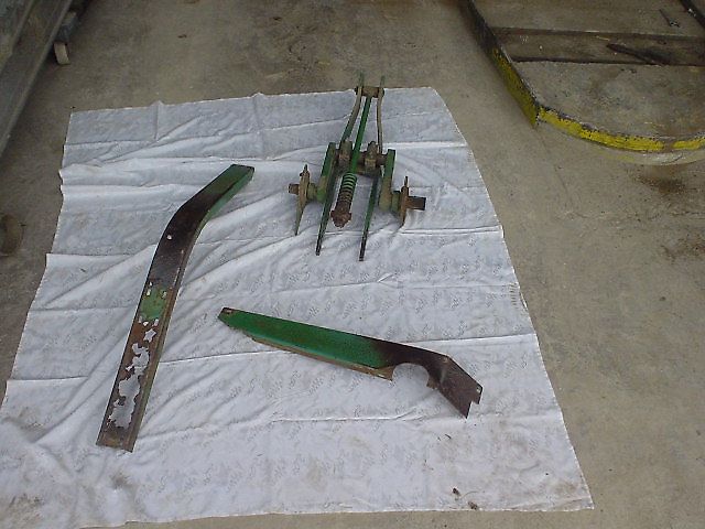 John Deere 336 Zuführer und Bleche