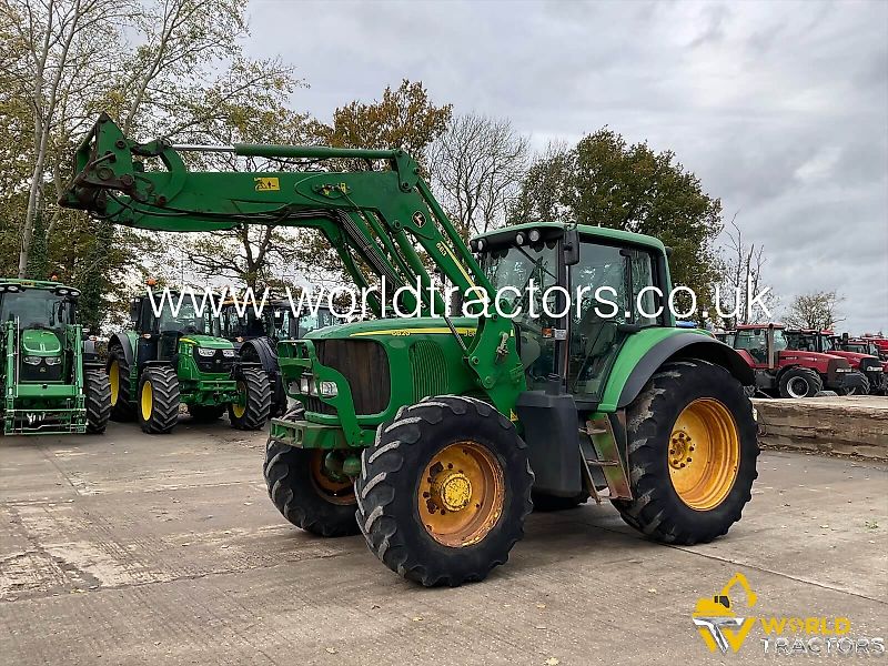 John Deere 6820