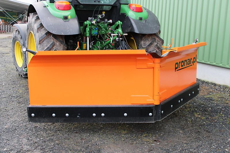 Pronar PUV 3300 Schneepflug
