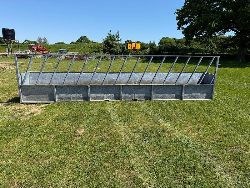 Feed Barrier and Trough