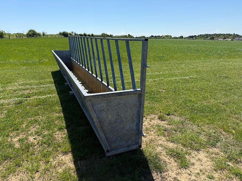 Feed Barrier and Trough
