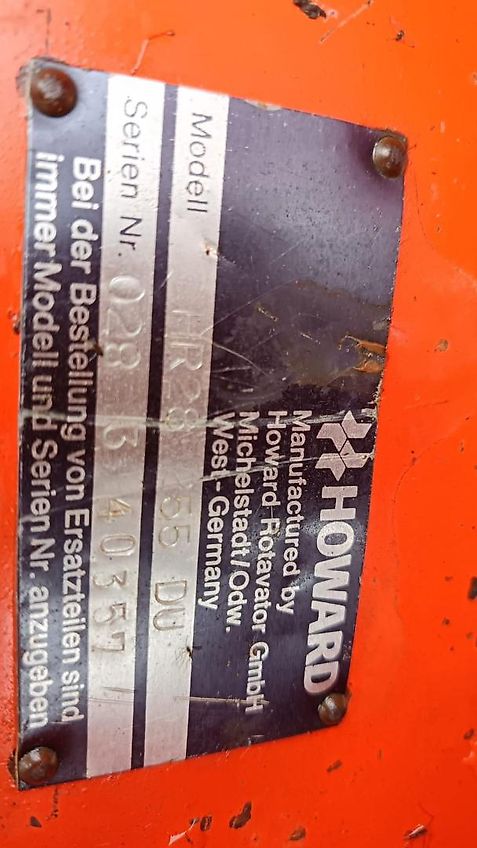 Howard Howard Sämavator Direktsaatgerät&Schutzvlies Optional mit Vorbaugrubber 20 Saatrohren Drehbar für Breitsaatablage mit Pakerwalze zur Saatgutfixierung Fahrgassenschaltung Hydraulische Ausführung Rotorklingen 100%