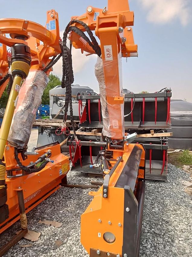 TALEX BÖSCHUNGSMULCHER LEOPARD RB 1,80 hintenseitlich Auslegelmulcher