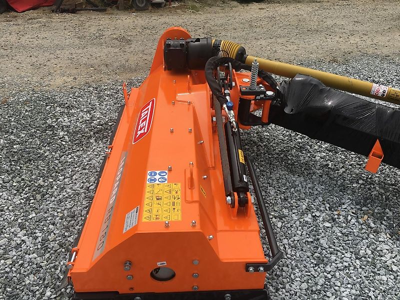 TALEX BÖSCHUNGSMULCHER LEOPARD RB 1,80 hintenseitlich Auslegelmulcher