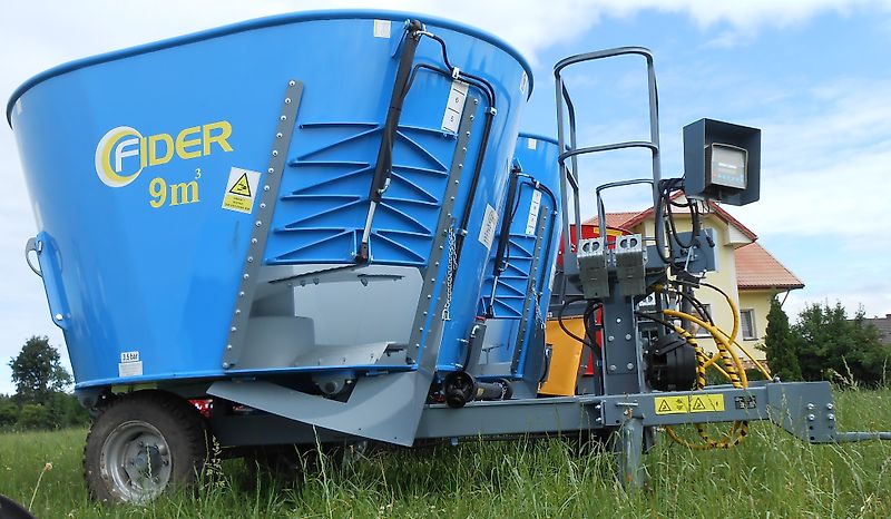 Zamet Fider 7m3 * fodder mixer from Zamet / CARRO DE ALIMENTACION / Futterwagen