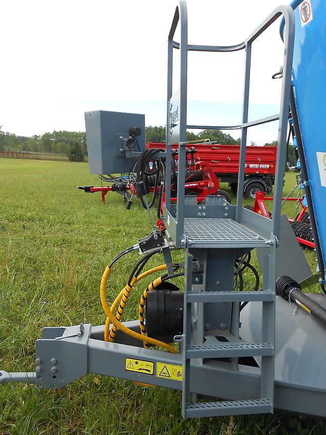 Zamet Fider 7m3 * fodder mixer from Zamet / CARRO DE ALIMENTACION / Futterwagen