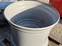 2x Felgen, 710 er Reifen waren drauf, 30.5 Zoll