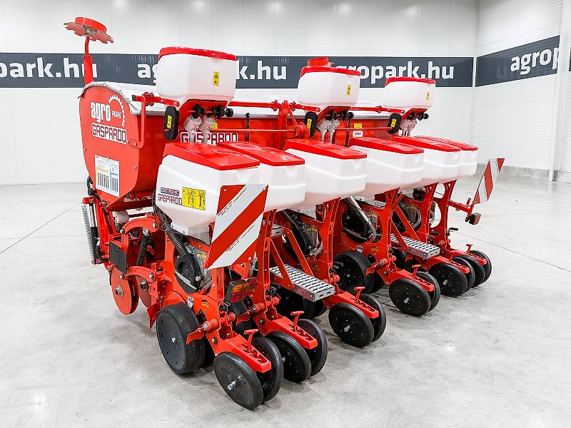 Gaspardo MTE Isotronic 6-row ISOBUS precision seed drill with mechanical microgranulate dispenser