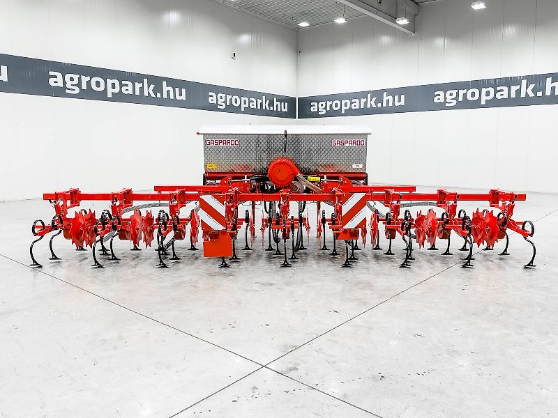 Gaspardo HS8 folding frame, 8-row inter-row cultivator