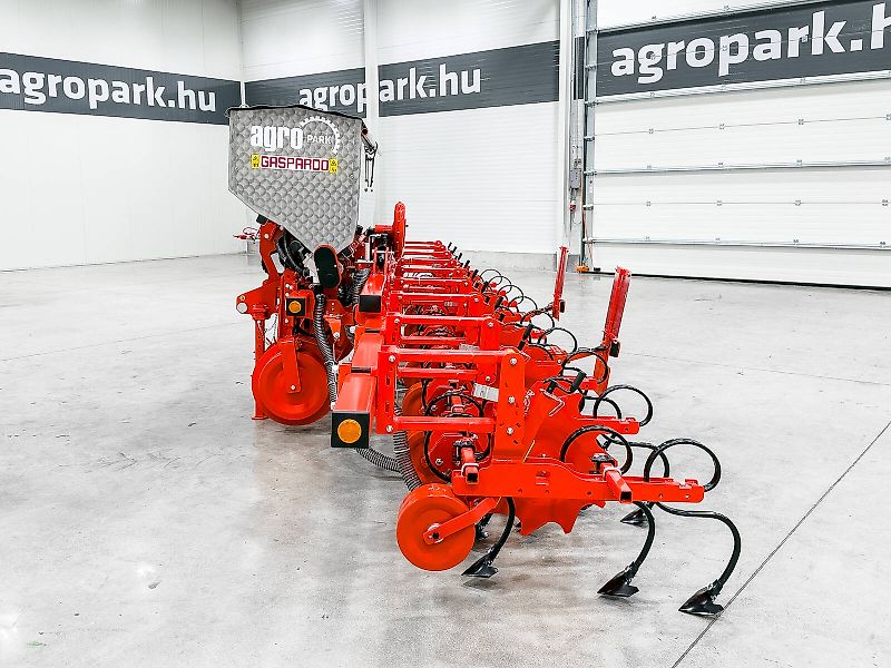 Gaspardo HS8 folding frame, 8-row inter-row cultivator