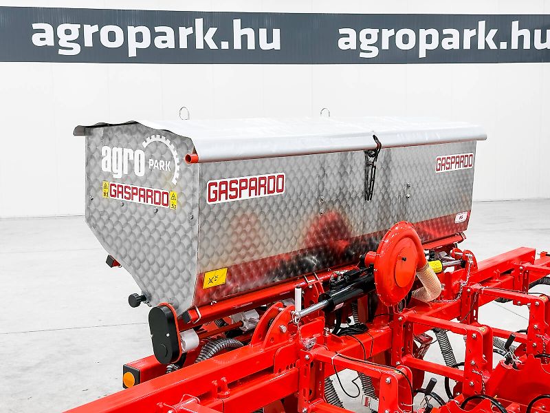 Gaspardo HS8 folding frame, 8-row inter-row cultivator