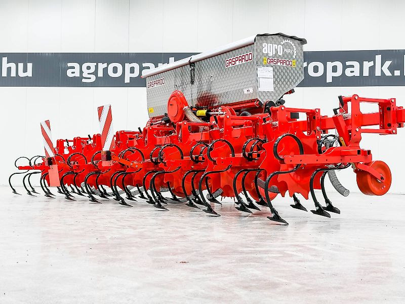 Gaspardo HS8 folding frame, 8-row inter-row cultivator