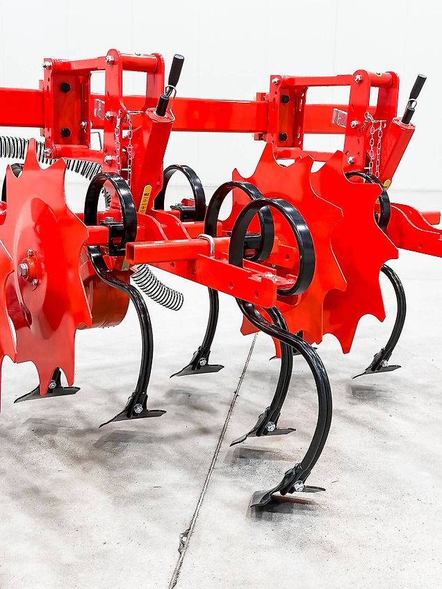 Gaspardo HS8 folding frame, 8-row inter-row cultivator