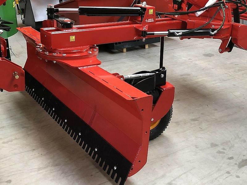 Fransgard Planierschild Polterschild Wegehobel Schneeschild