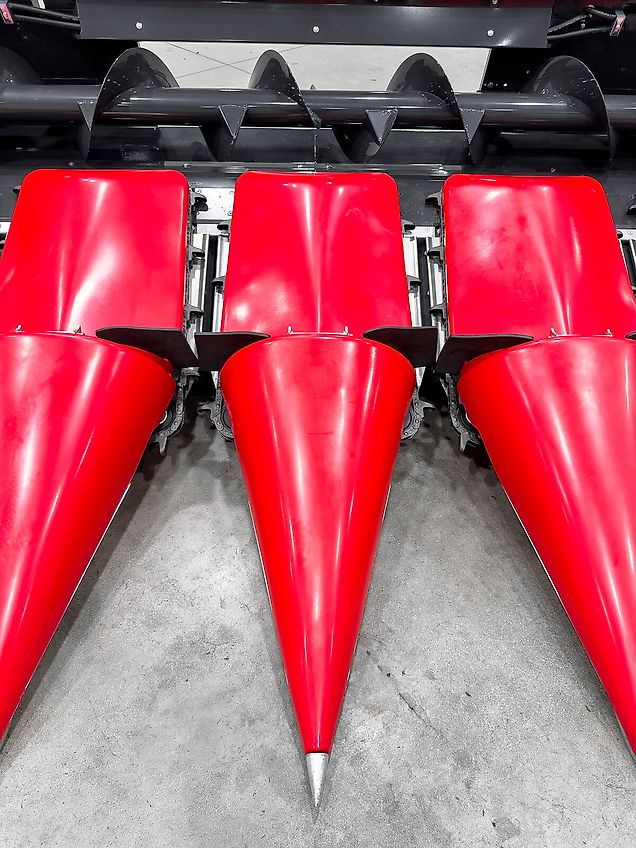 Capello Quasar R6 6 row (75 cm), foldable corn header for John Deere combines