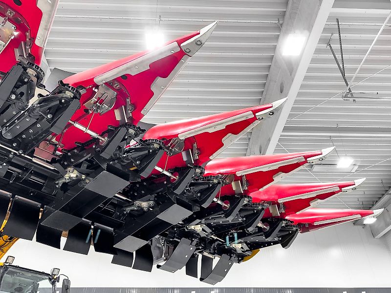 Capello Quasar R6 6 row (75 cm), foldable corn header for John Deere combines